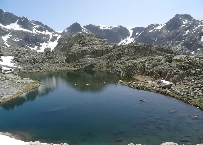 木屋 El Embalse Los Loros